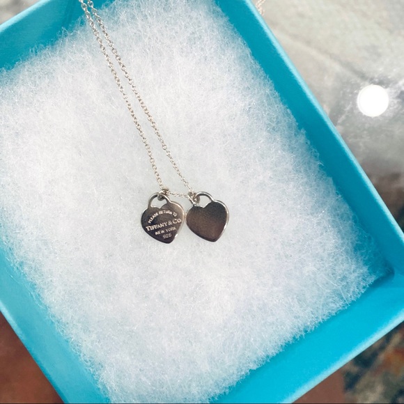 Tiffany & Co Return to Tiffany® Double Heart Pendant Silver, Mini (new in box) - Picture 5 of 6